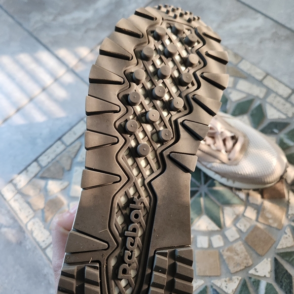 Reebok X Pleasures Classic Leather Legacy 'California Desert' Mens 5 Womens 7 - Picture 7 of 9